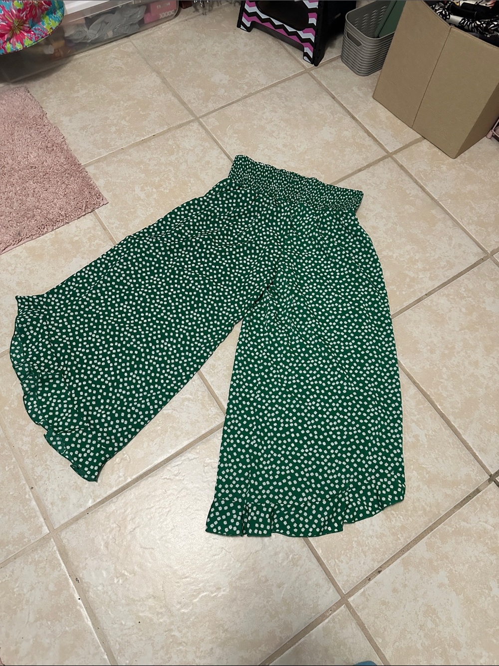 Green Polka Dot Wide Leg Pants with ruffles Sz XL